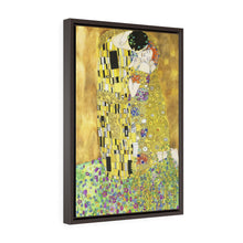 Load image into Gallery viewer, The kiss, painting by Gustav Klimt.
